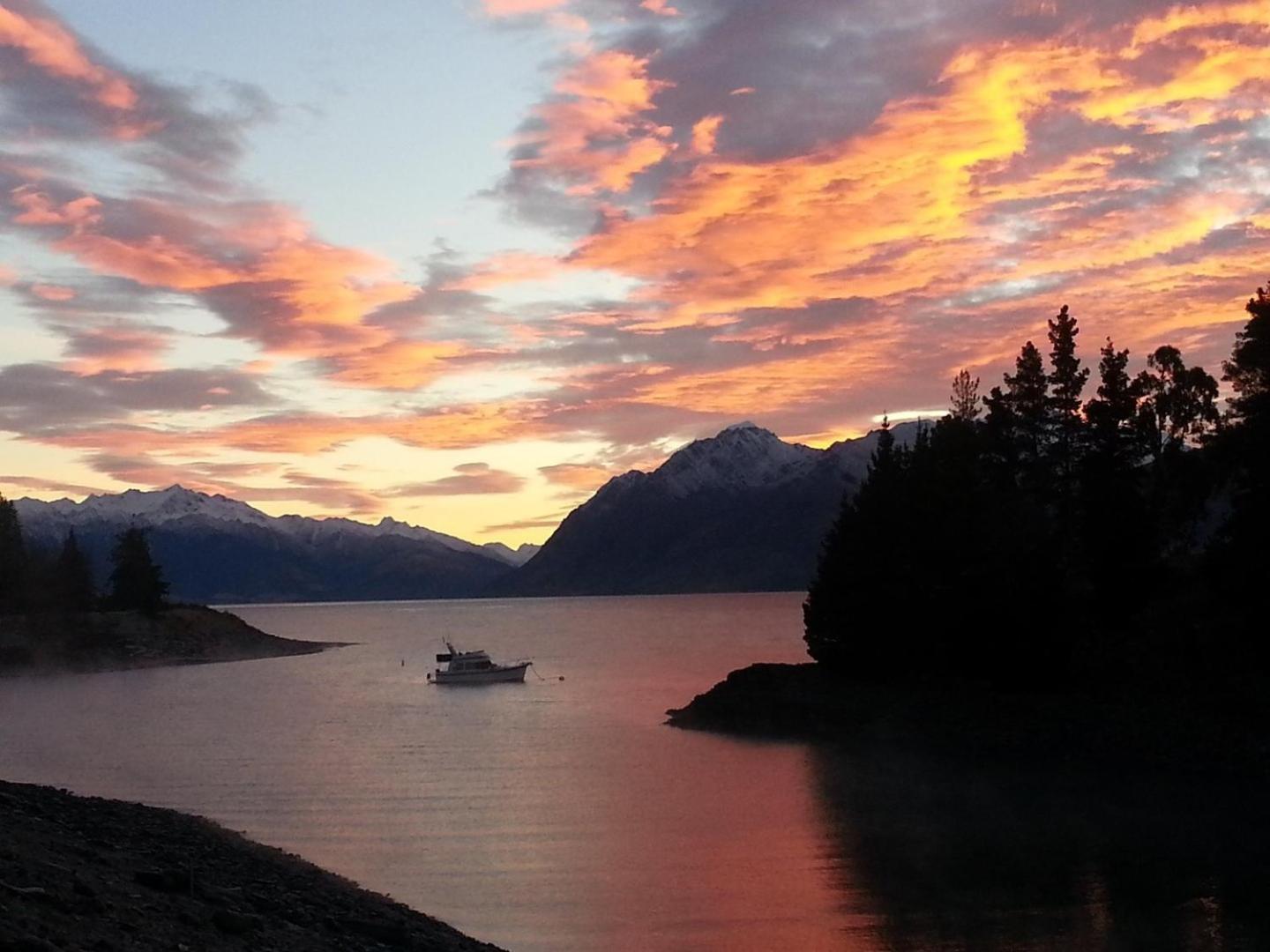 The Camp - Lake Hawea Exterior foto