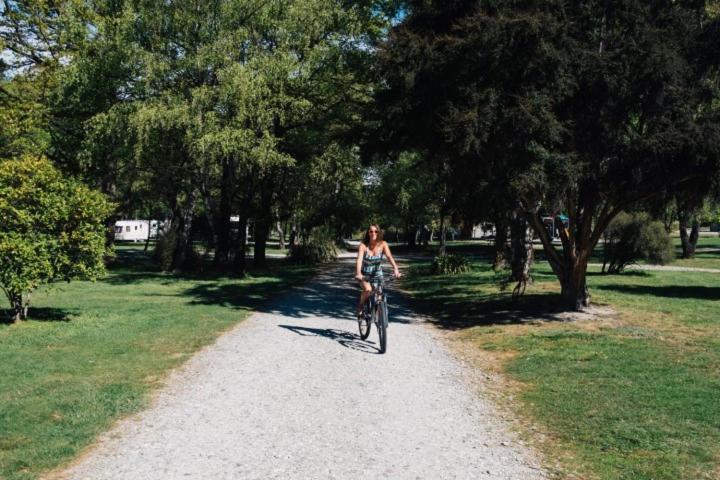 The Camp - Lake Hawea Exterior foto